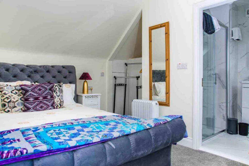 Kingfisher Riverside Retreat Кенмар Экстерьер фото